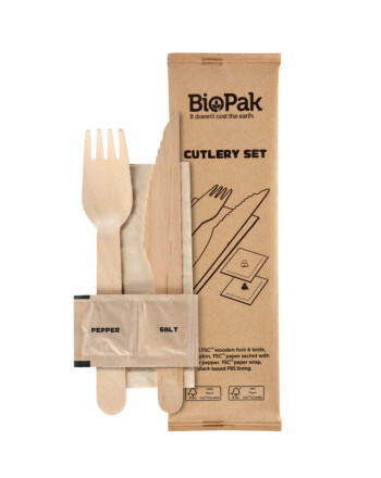 Biopak Petit κουβέρ πιρούνι, μαχαίρι ξύλινο waxed, χαρτοπετσέτα, αλάτι, πιπέρι σε χάρτινη συσκευασία
